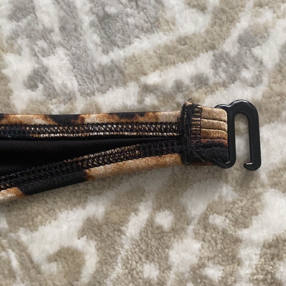 Victoria’s Secret swim suit top - Picture 7 of 10